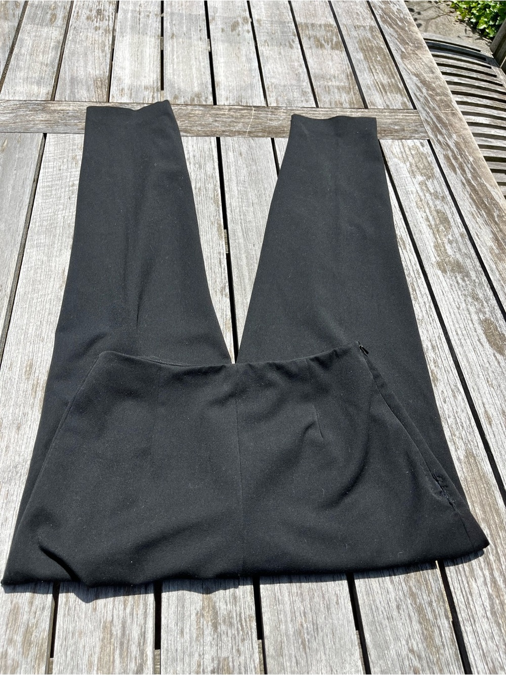 TALBOTS SOLID BLACK STRAIGHT LEG OANTS SIZE 4